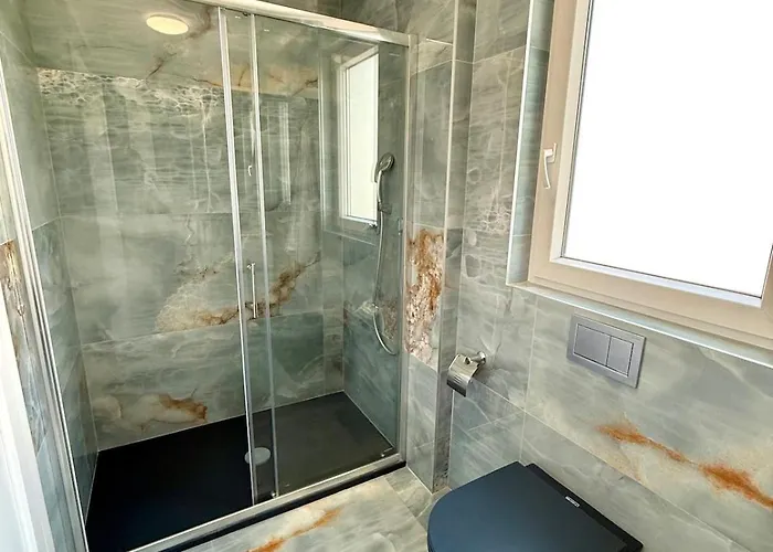 Villa New With Pool, Sea View, Poreč