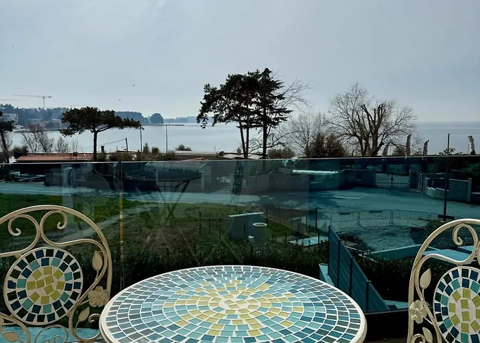 New With Pool, Sea View, * Πόρετς