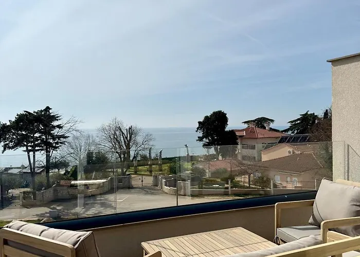 New With Pool, Sea View, Вілла *