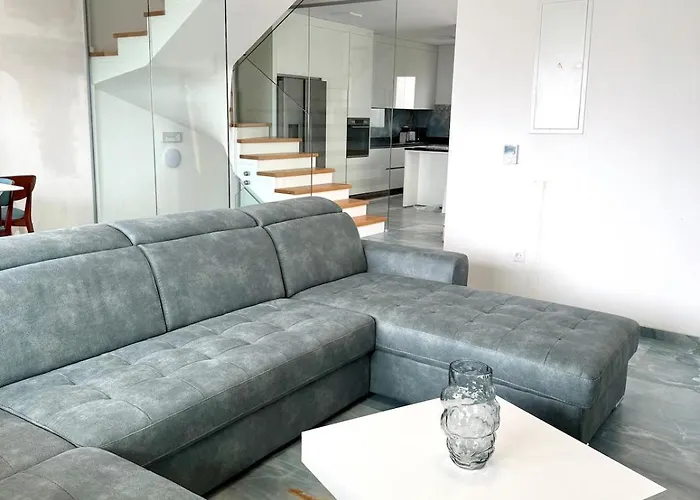 New With Pool, Sea View, Вилла Пореч