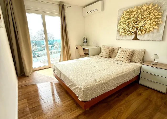 Villa New With Pool, Sea View,